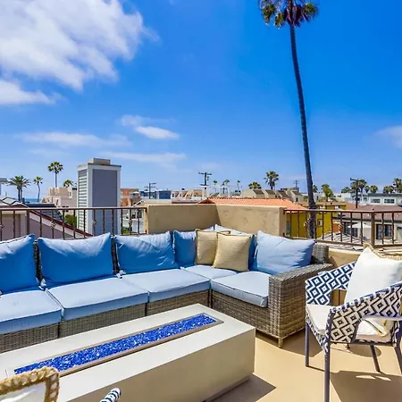 Stunning Ocean View Home W Rooftop Terrace, Firepit, Fast Wifi, Ac & Parking!
